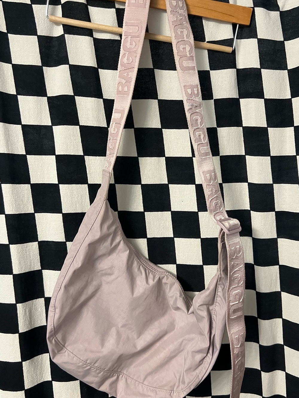 BAGGU Lilac Crossbody Sports Bra-Inspired Sling